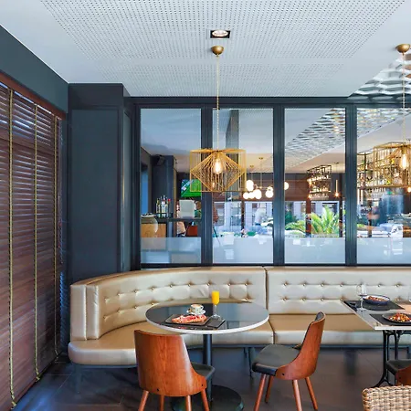 Ibis Styles 4* A Coruna