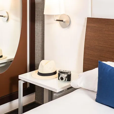호텔 Ibis Styles 4*