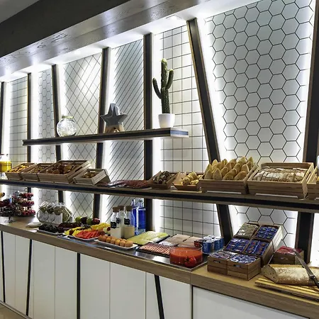 Ibis Styles 4* A Coruña