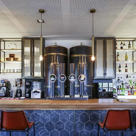 拉科鲁尼亚宜必思尚品酒店