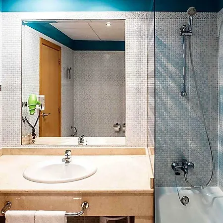 Ibis Styles 호텔 4*