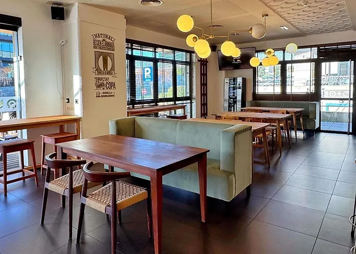 酒店 拉科鲁尼亚宜必思尚品酒店 4*