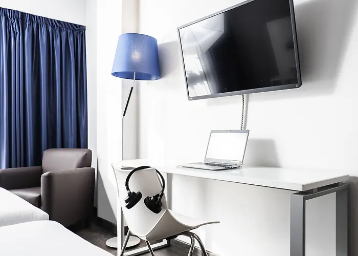 拉科鲁尼亚宜必思尚品酒店 4*